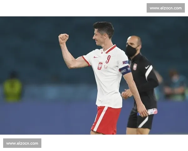 格罗西茨基：渴望回归波兰国家队，与莱万关系未受风波影响