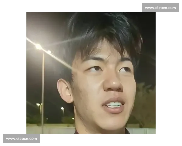 留洋小将刘锦程西海岸试训获好评,中场新星崭露头角 留洋小将刘锦程西海岸试训获好评,中场新星崭露头角