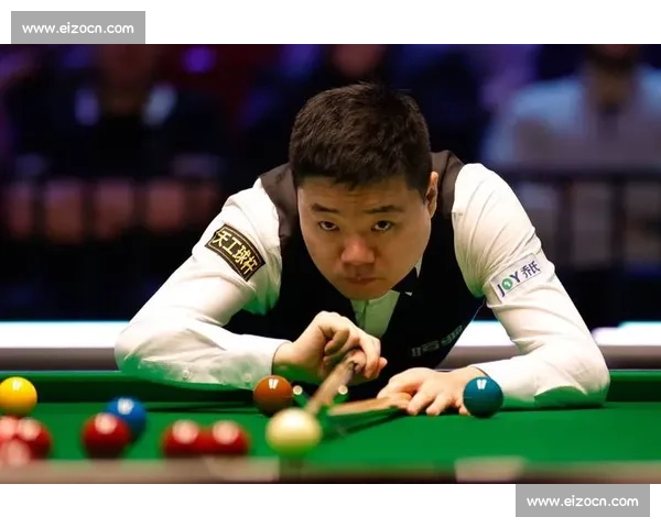 雷霆 3-2 夺赛点！老八 40+6+4 封神，哈利伯顿伤退 6 中 0 创尴尬纪录